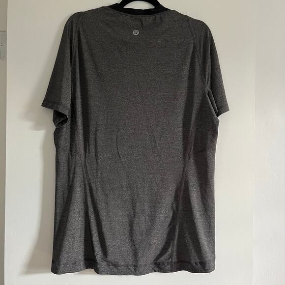 Lululemon Men’s Metal Vent Tech Short Sleeve Shirt Gray Size L-EUC - Picture 2 of 4